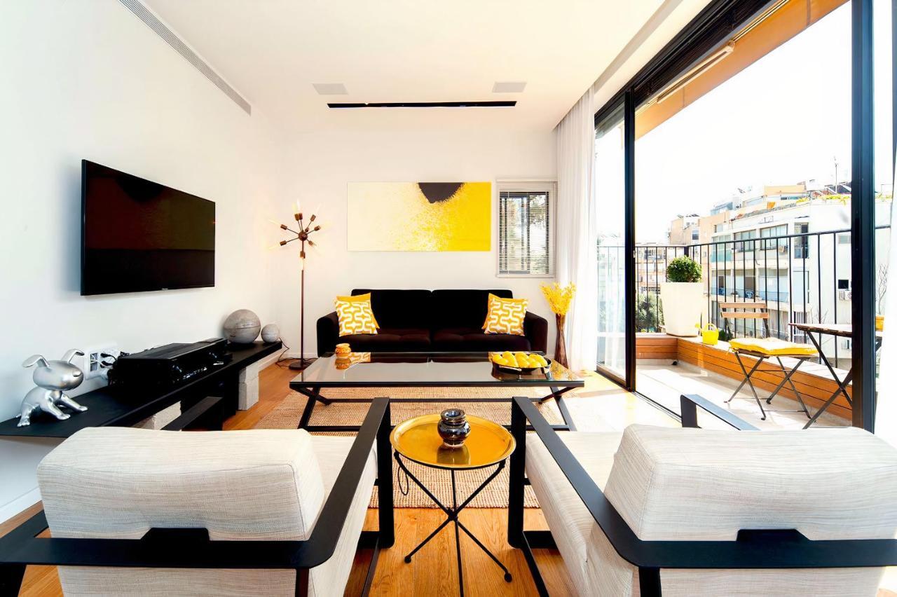 Hilton By Five Apartment *